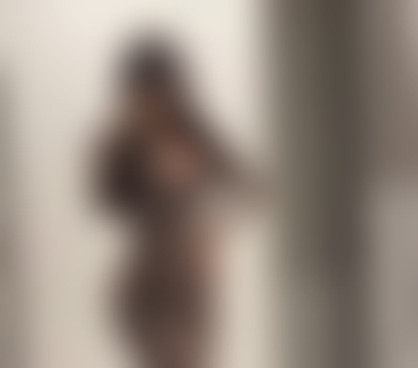 Trans Girl – Bottom – West London, Real Photos