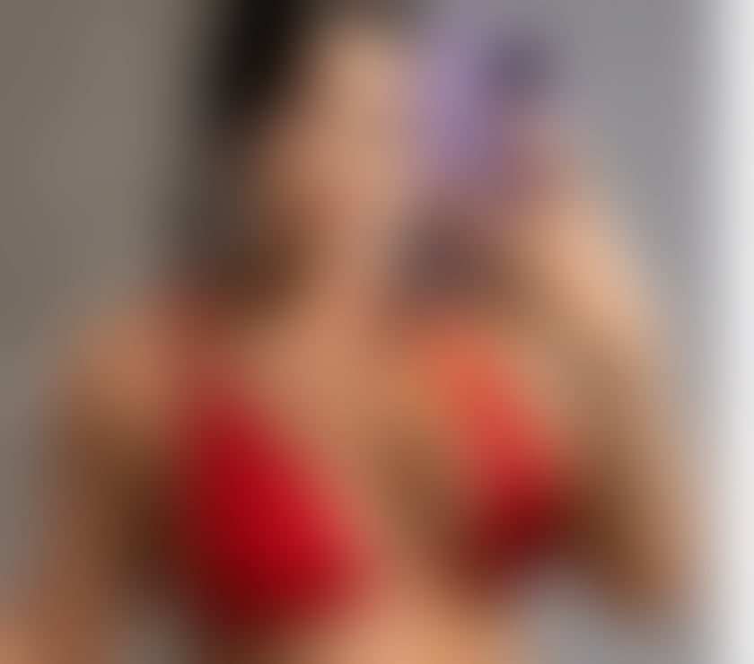 NEW IN TOWN - STUNNING INKED BRAZILIAN - LONG HAIR - FULL