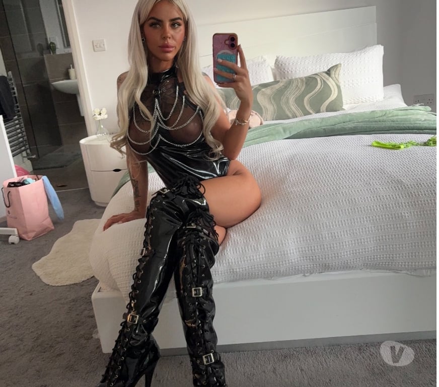 Escorts Merseyside Liverpool - Photos for Miss godess Barbie