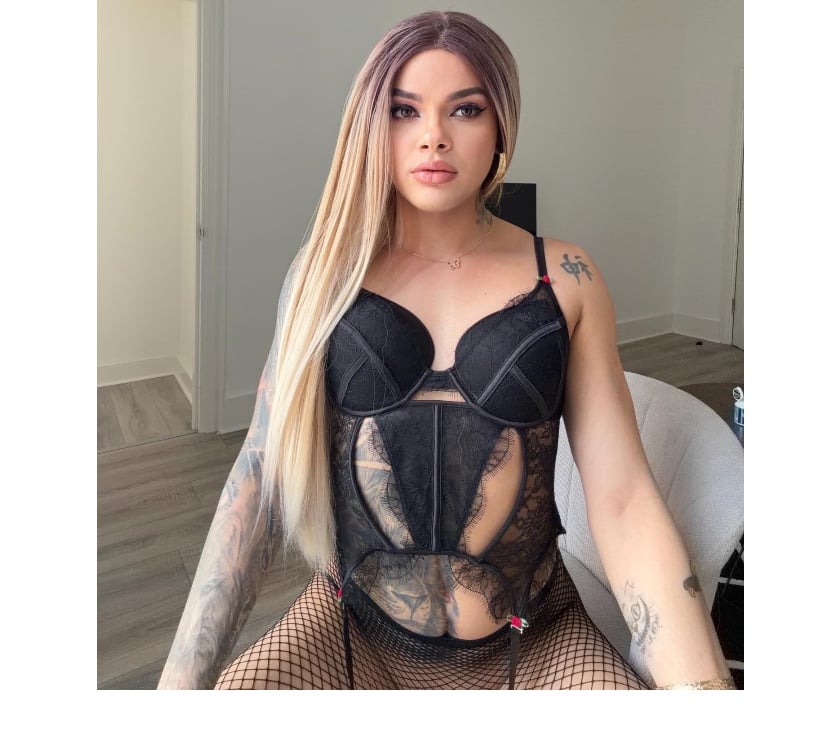 Escorts Gloucestershire Cheltenham - Photos for Hot Naughty Brazilian TS Girl