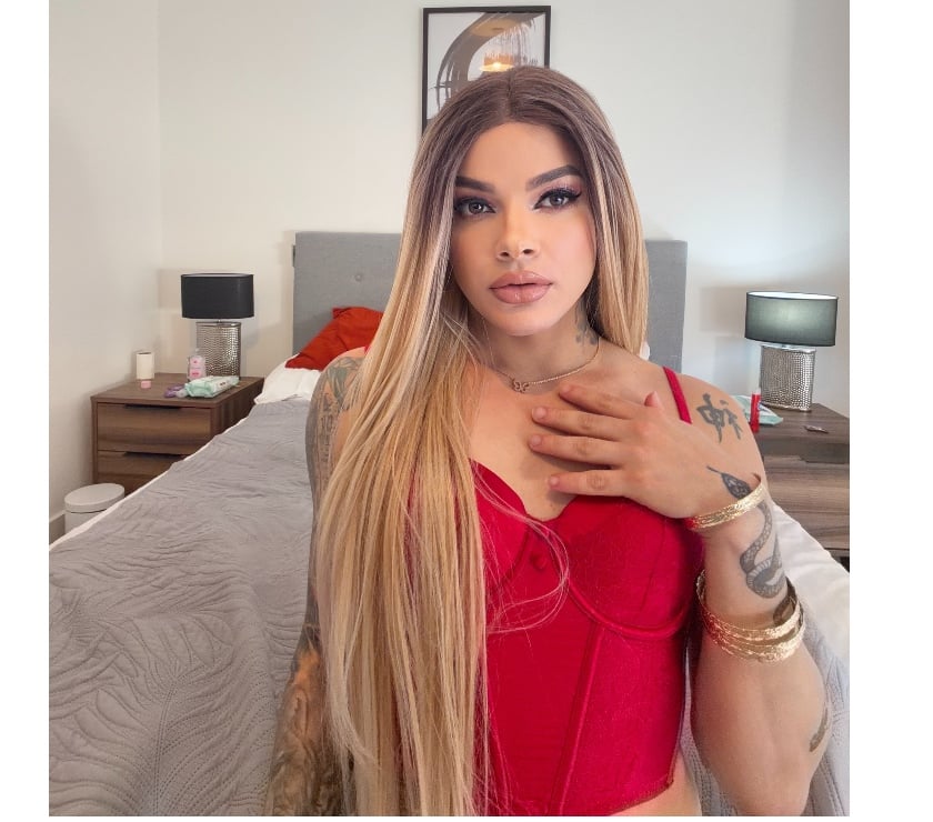 Escorts Gloucestershire Cheltenham - Photos for Hot Naughty Brazilian TS Girl