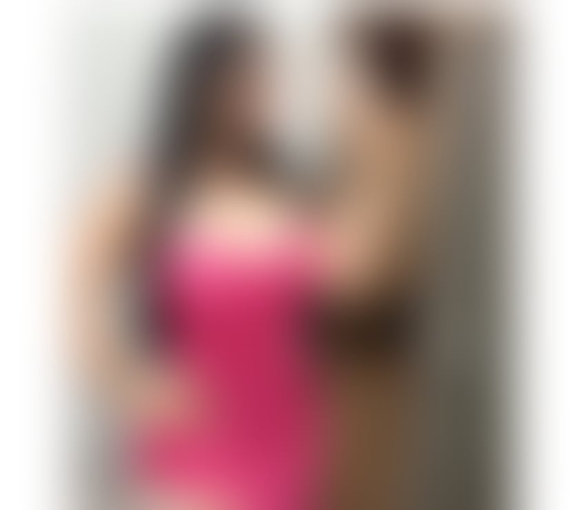 🔥 BUSTY NEW GIRL IN TOWN 🔥