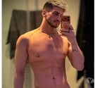 XL.TOMMY: 6ft1 RUGBY BUILD – VISITING 18-22 MAY. W2 1EG.