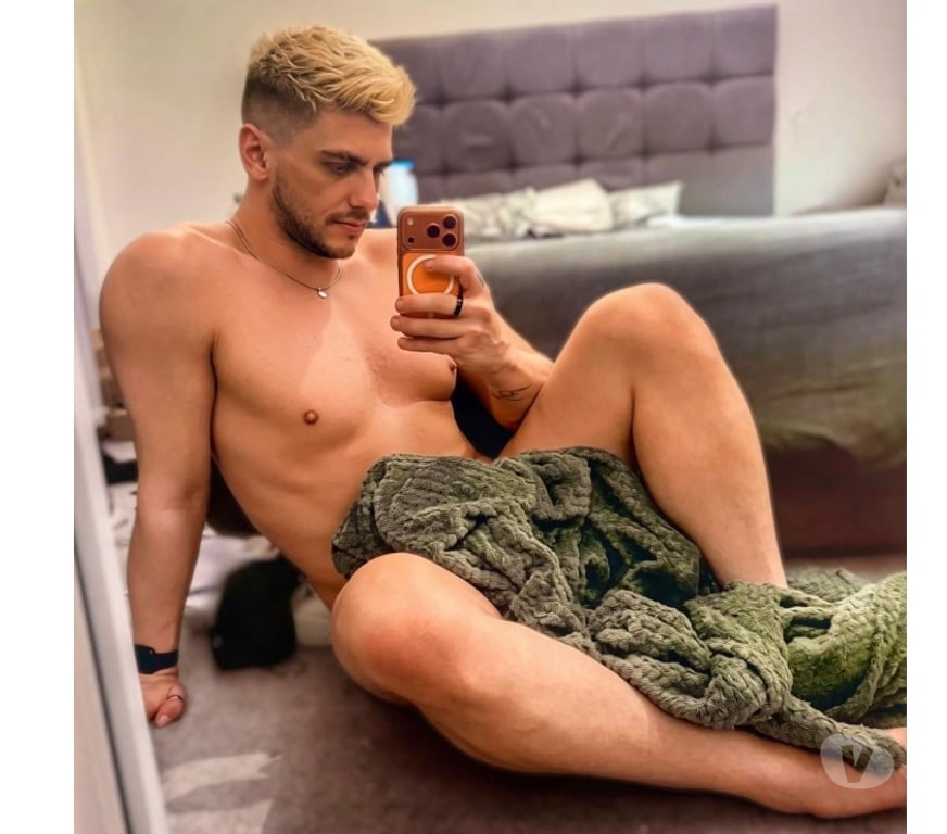  Gay massage Greater Manchester Manchester - Photos for XL.TommyMCR: 6ft1, confident and girthy… everywhere 👀