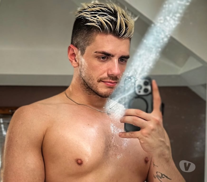  Gay massage Greater Manchester Manchester - Photos for 6ft, XL & confident northerner. Avl for In & Outcalls😉