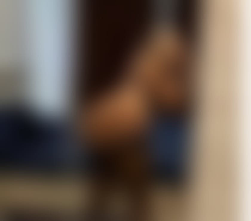 NEW IN TOWN XX HELLO XX PARTY GIRL