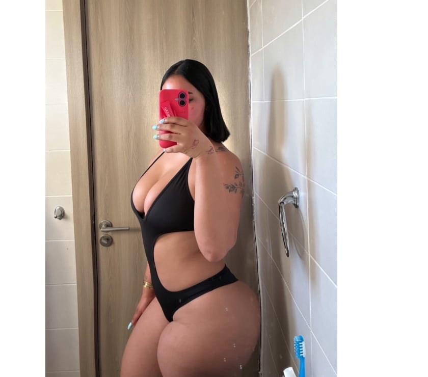 Escorts North London Enfield - Photos for PARTY GIRL🥂EXPERIENCE COME AND HAVE THE BEST 🥵😍