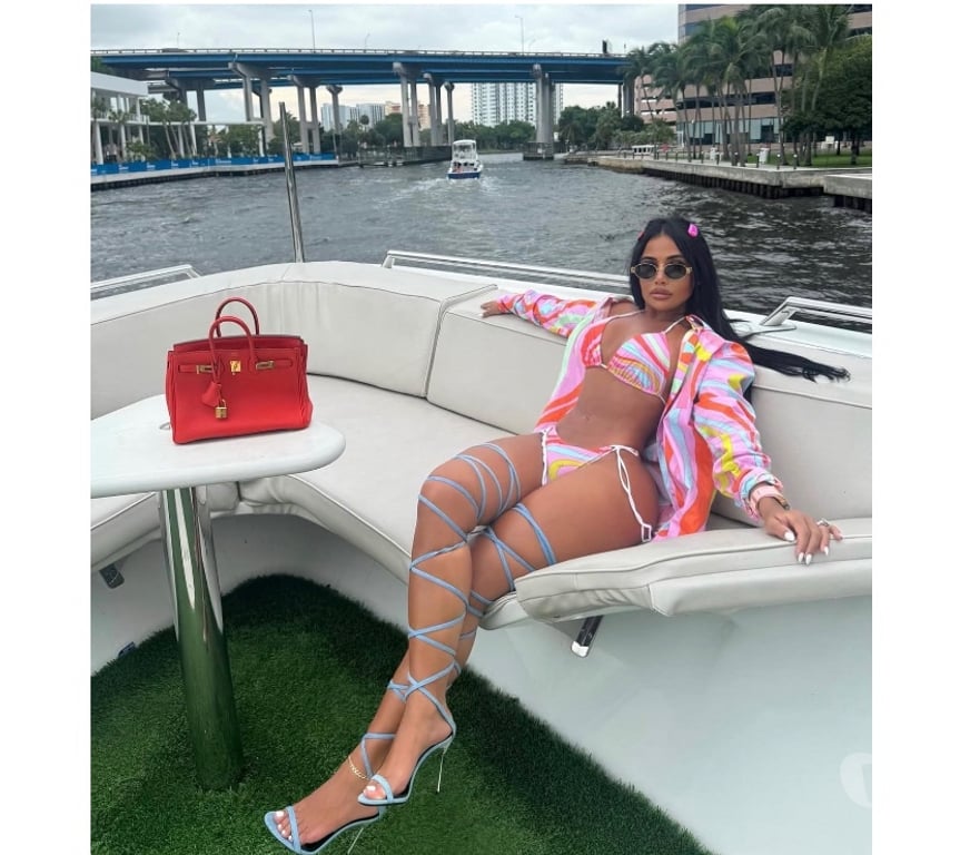 Escorts South East London Bromley - Photos for ❤️ New in your town Real ❤️BRUNETTE 🍑