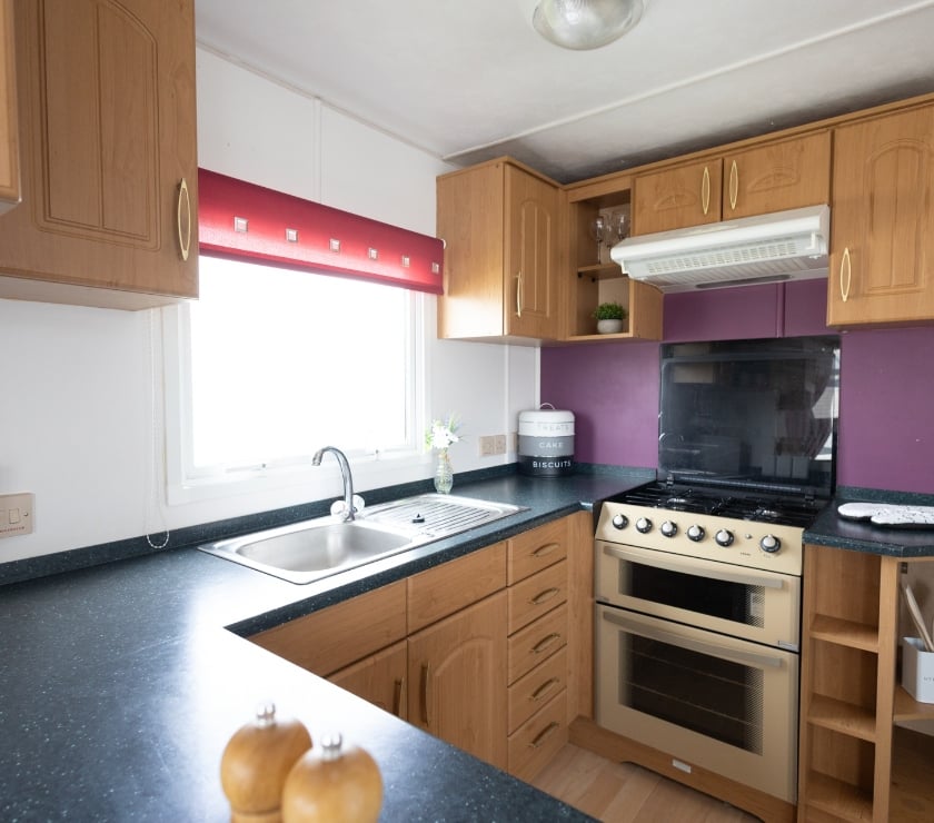secondhand caravans Kent Swale - Photos for Cosalt Torino Three Bedroom Caravan For Sale