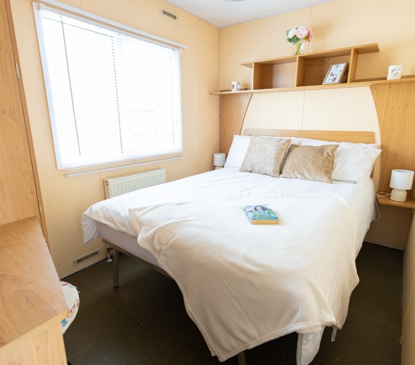 secondhand caravans Kent Swale - Photos for Cosalt Torino Three Bedroom Caravan For Sale