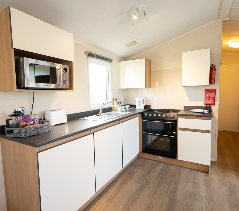 secondhand caravans Kent Swale - Photos for Willerby Mistral Three Bedroom