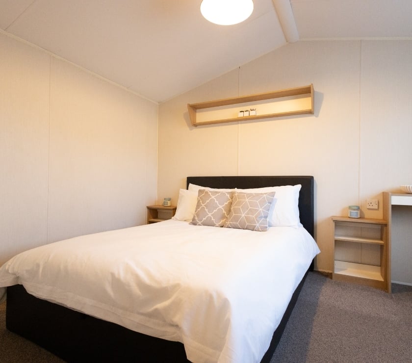 secondhand caravans Kent Swale - Photos for Willerby Mistral Three Bedroom