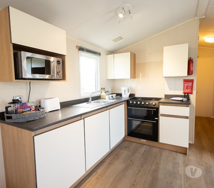 secondhand caravans Kent Swale - Photos for Willerby Mistral Three Bedroom