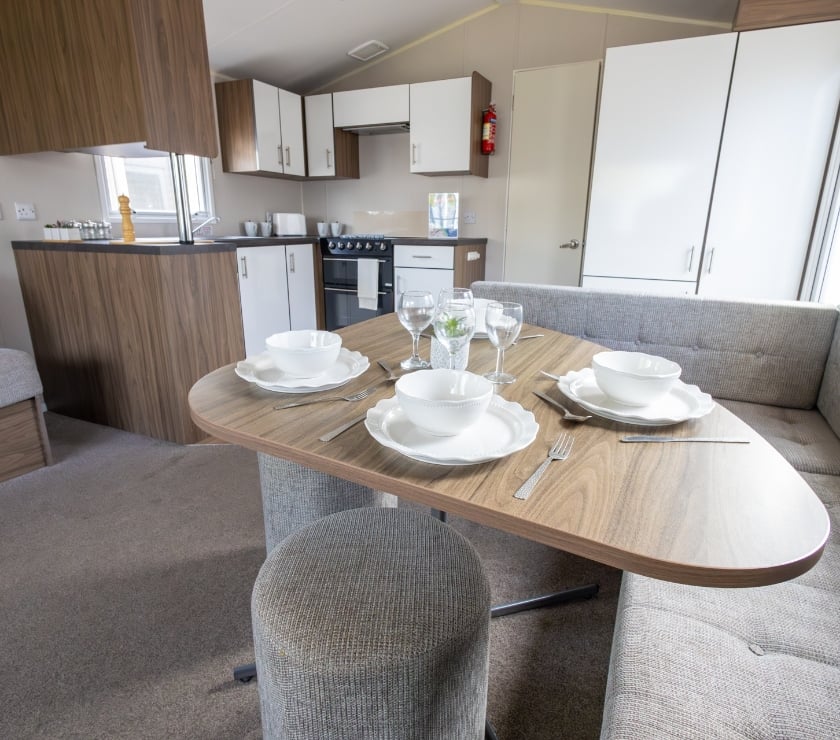 secondhand caravans Kent Swale - Photos for Willerby Caledonia for sale