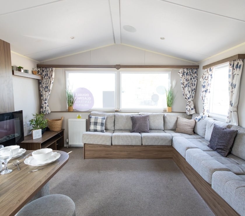 secondhand caravans Kent Swale - Photos for Willerby Caledonia for sale