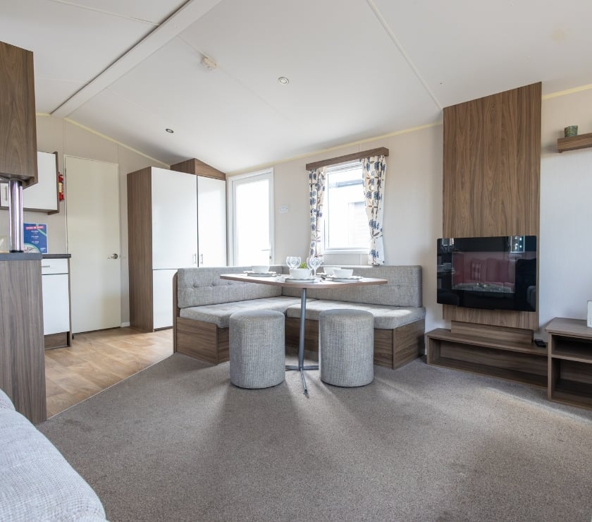 secondhand caravans Kent Swale - Photos for Willerby Caledonia for sale