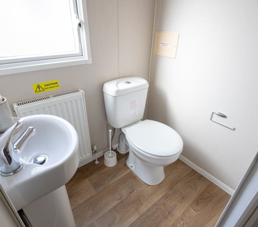 secondhand caravans Kent Swale - Photos for Willerby Caledonia for sale