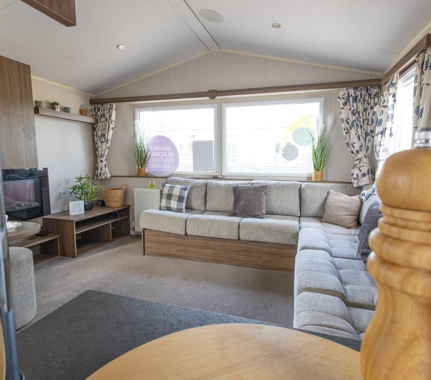 secondhand caravans Kent Swale - Photos for Willerby Caledonia for sale