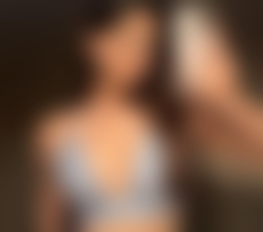 Escorts East London Redbridge - Photos for Navya indian girl in your town