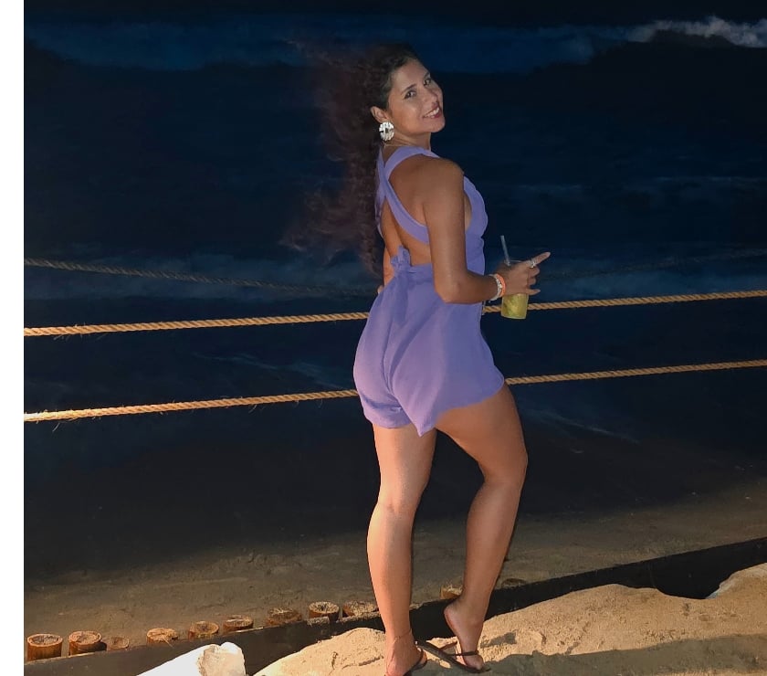 Helena Prado disponível