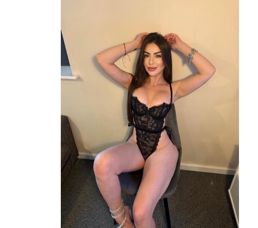 Escorts Derbyshire Derby - Photos for Luna party girl New in town