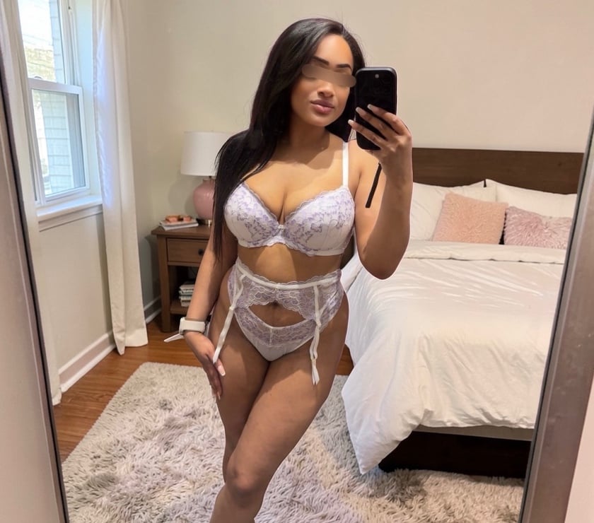 Escorts Ealing Northolt - Ealing - Photos for British Kiara Slim Curvy Mixed Raced Brunette