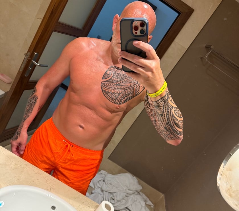 Escorts Newport - Wales Rogerstone - Newport - Photos for FIT MATURE GENT FOR FUN 😉😈💦 07379 549262