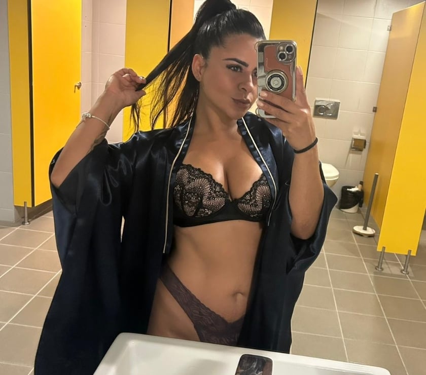 Escorts Bedfordshire Central Bedfordshire - Photos for Brazilian Jess Natural Beauty 07308203956 NEW HERE