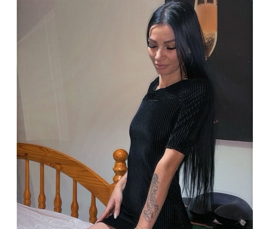 Escorts West Yorkshire Leeds - Photos for Skinny girl new in town best service