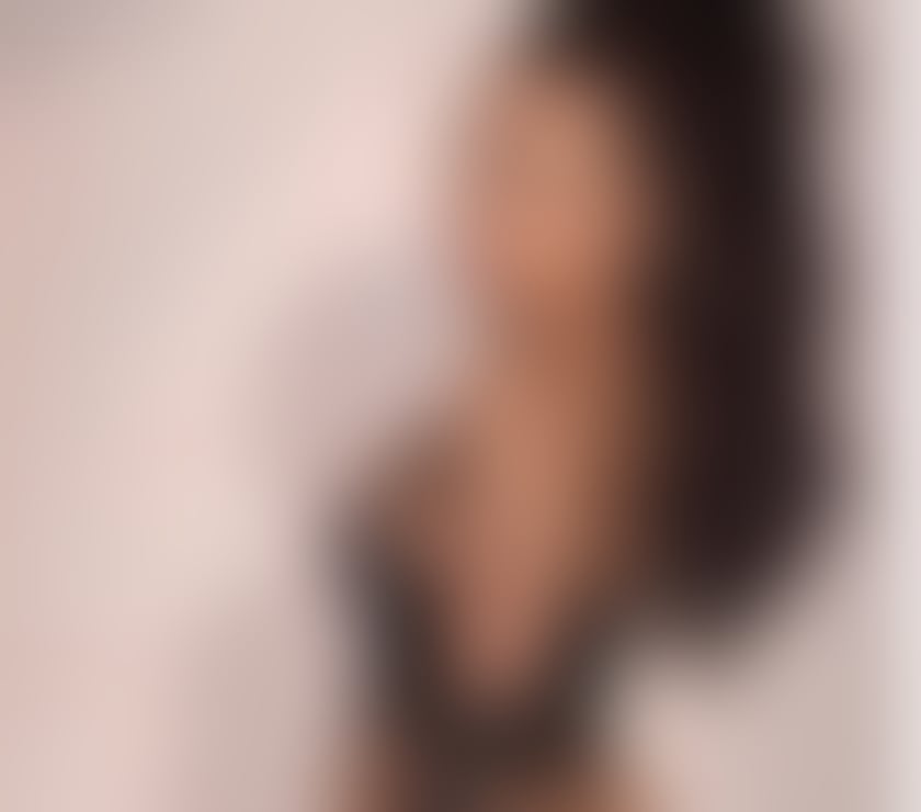 JULIA HOT MASSAGE SEND WHATSAPP FOR HOT PIC🔥