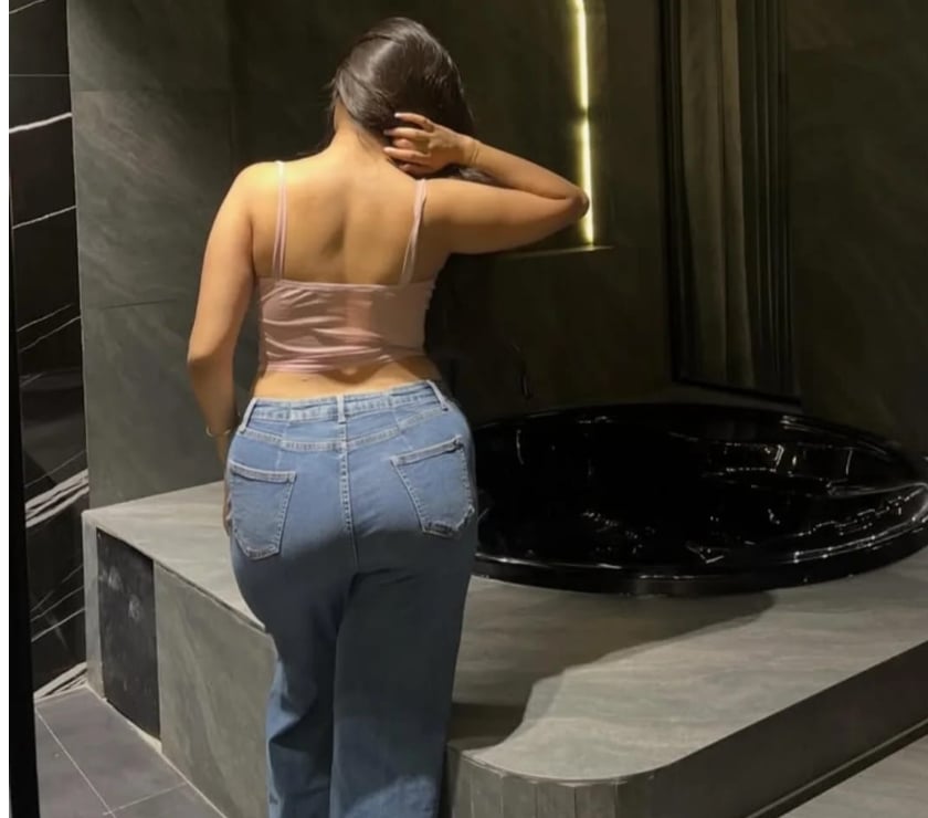 Escorts North West London Harrow - Photos for Independent Companion – Discreet & Respectful