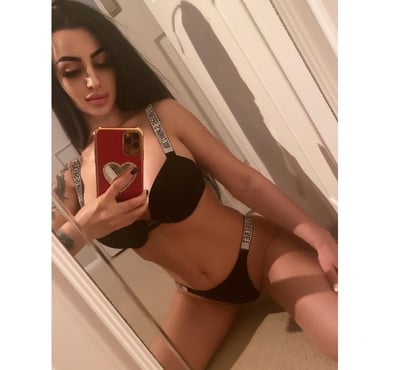  Escorts & Erotic Massage Watford Town Centre Watford - Photos for Jessy the best experience just outcall