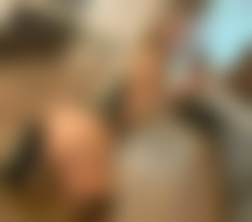 Sexy blonde Latino hot 🔥 body party yasmyn 🥂