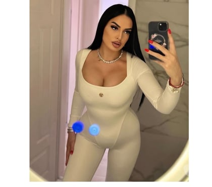 Escorts London Gatwick Airport Crawley - Photos for 🐥🤪EMILY OUTCALL 🥰BIG ASS BIG TITTS🥰😍