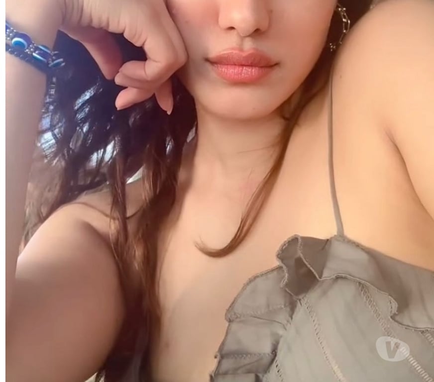 Escorts Glasgow Glasgow City Centre - Glasgow - Photos for Hey, Indian hottie🍑 available for incall and outcall.