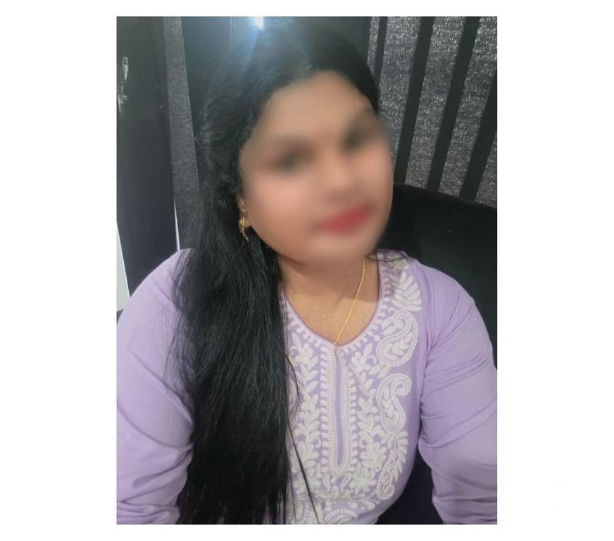 Escorts East London Barking Station - East London - Photos for Buvana South Indian tamil girl