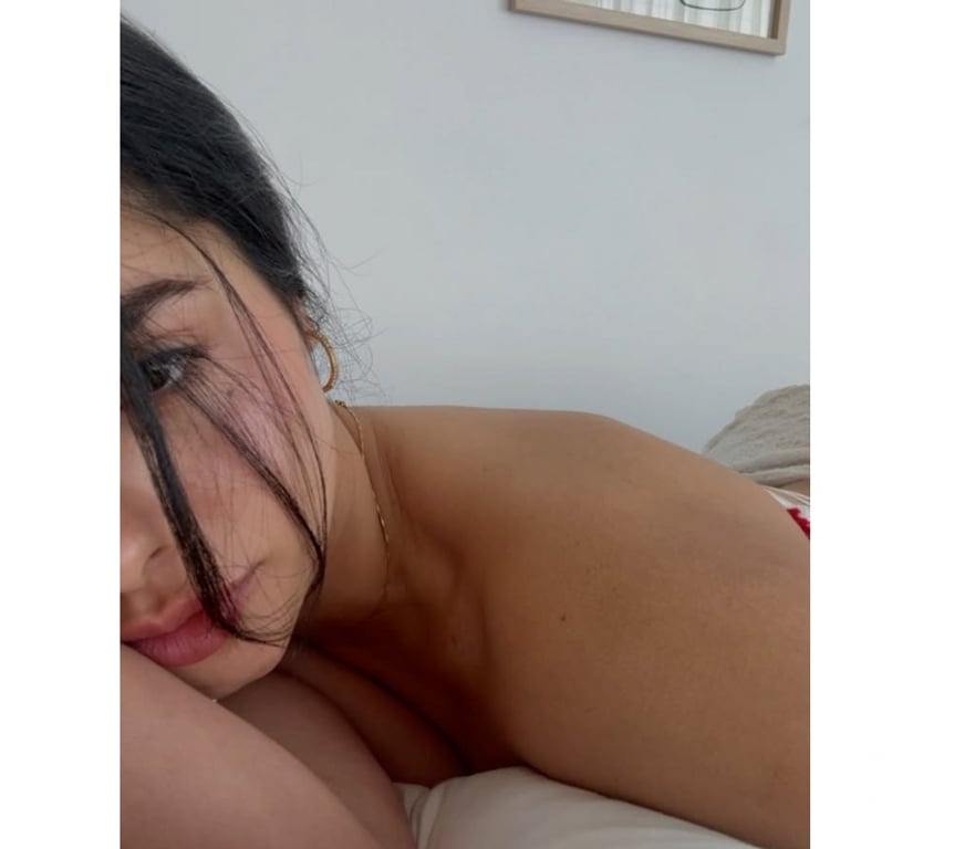 Escorts West London Hillingdon - Photos for Hey i am available in london