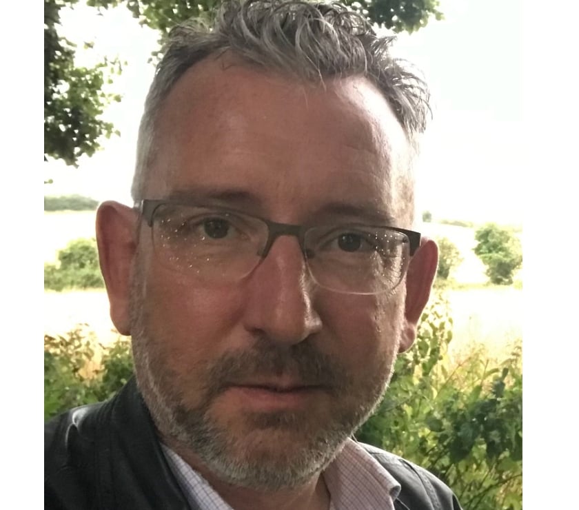 adult personals Hertfordshire Three Rivers - Photos for White gentleman for Ebony princess