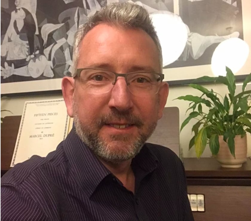 adult personals Hertfordshire Three Rivers - Photos for White gentleman for Ebony princess