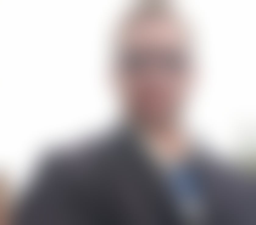 Escorts Aylesbury Buckinghamshire - Photos for Man ofer my service to all women