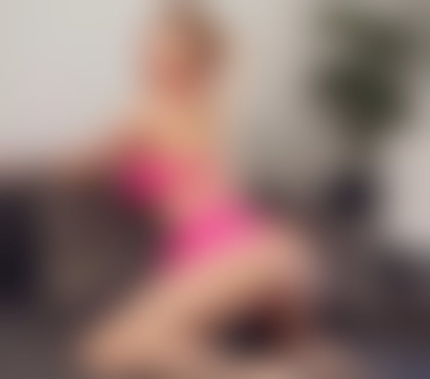 Escorts Warwickshire Nuneaton and Bedworth - Photos for very open elegant blonde girl❤️🥰