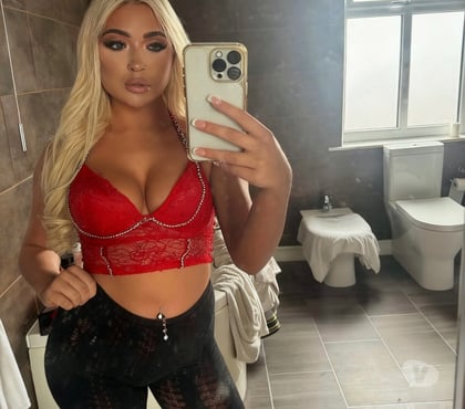 Escort Chesham Buckinghamshire - Photos for 🔥🅱🆄🆂🆃🆈 🅱🅻🅾🅽🅳🅴🔥