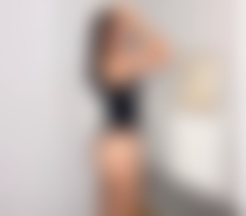 Escorts Glasgow Maryhill - Glasgow - Photos for 🔞Bombshell Party🥂Strap-on lovers?Domination ALEVEL💦