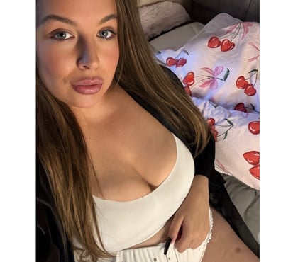 Photos for 🇬🇧5MVC£10‼️ONLINE NOW HORNY MILF 07354103837