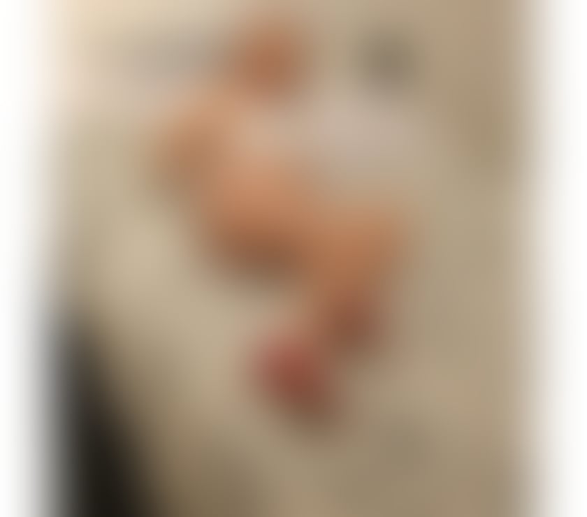 Escorts West Yorkshire Leeds - Photos for Elegant Milf Sexi Outfit & 👠 👠 . Whatsapp confirmation