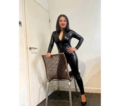 Escort Doncaster Finningley Airport Doncaster - Photos for B2B massagein 🛁🛁 in Doncaster City DN1