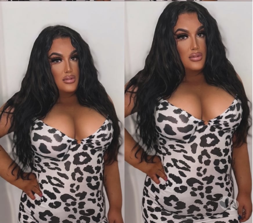 Trans Escorts North London Tottenham - North London - Photos for THICK FAT ASS AMELIA 🍑🩷 FACE LIKE A DOLL