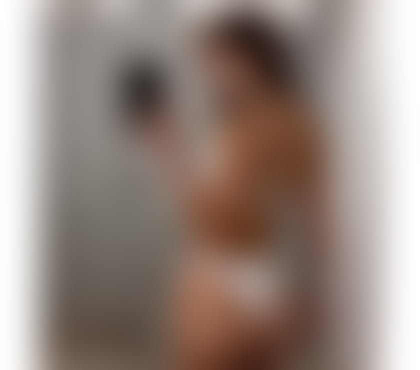 Escorts Hampshire Rushmoor - Photos for PETITE GIRL💯GFE💋💦PARTY