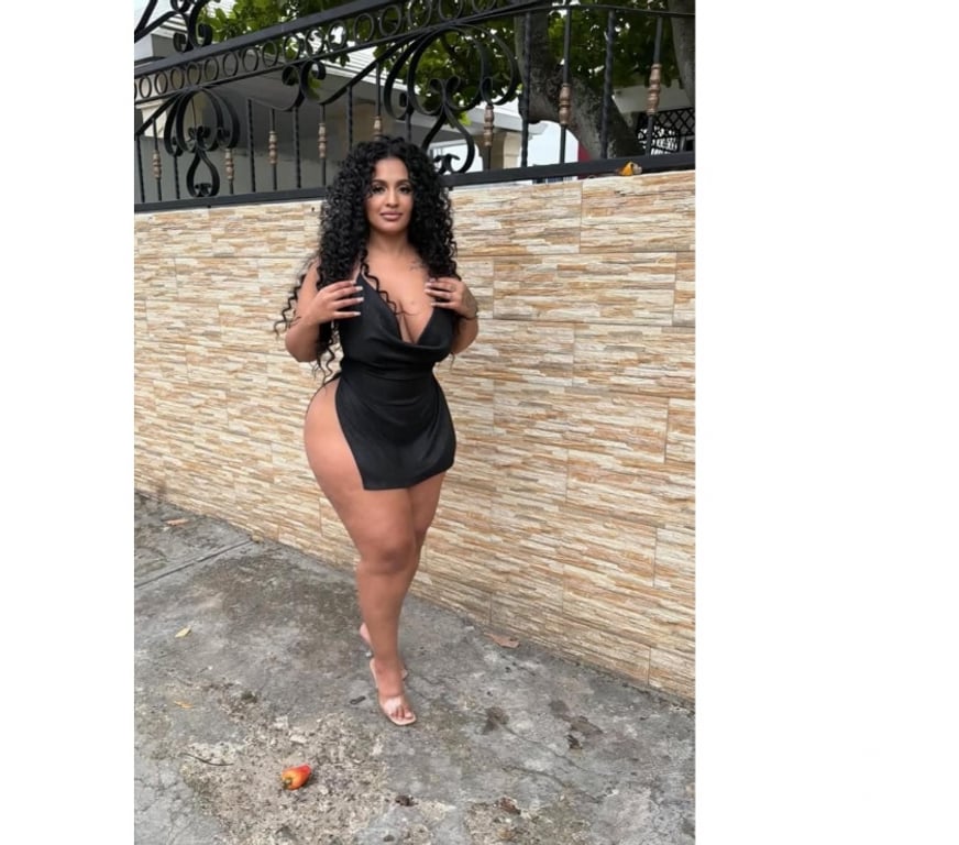 Escorts Staffordshire Stoke-on-Trent - Photos for PARTY GIRL NEW IN TOWN 🍑🔥💯REAL PHOTO💯