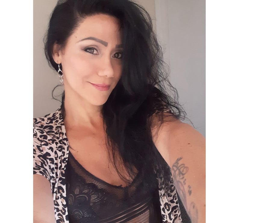 Trans Escorts East Sussex Brighton - Photos for Feminine Juicy Smooth Model TRANS Girl With Hard TOY